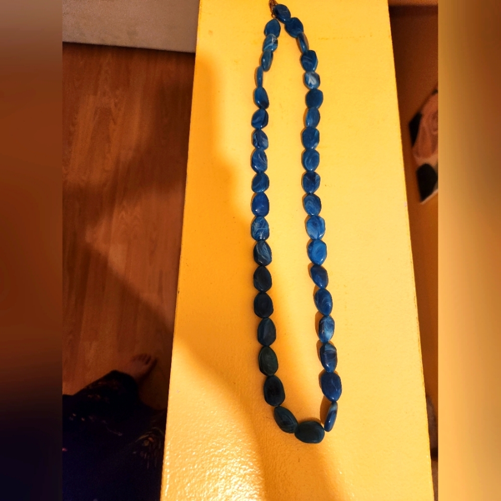 Blue marbled necklace